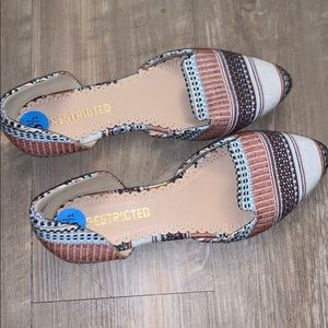 Closed-Toe Flats